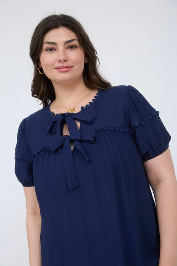 SCALLOP FRONT TIE TOP