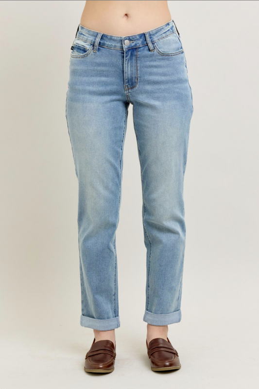 Judy Blue V-Front Boyfriend