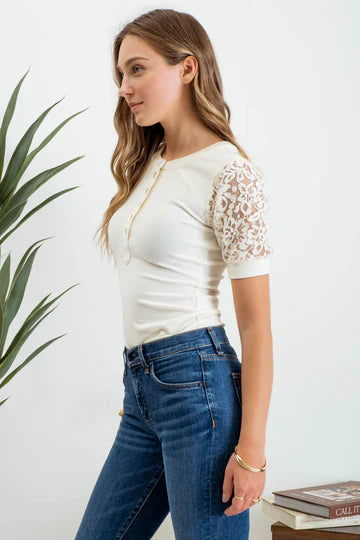 LACE PUFF SLEEVE TOP
