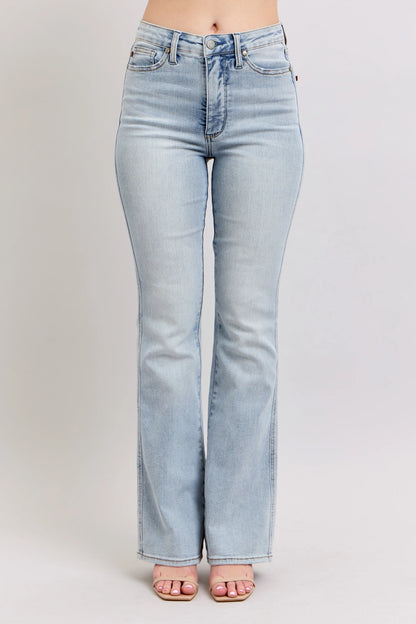 Judy Blue Light Bootcut Reg & Short