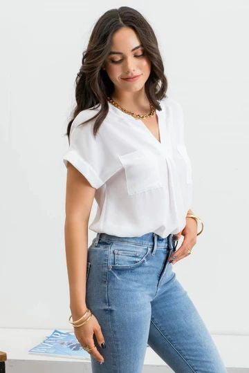 SPLIT NECK FRONT POCKET TOP