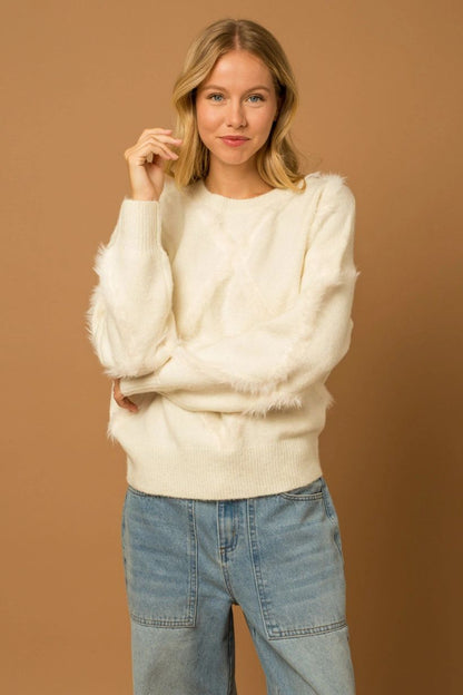 FUZZY DETAIL SWEATER