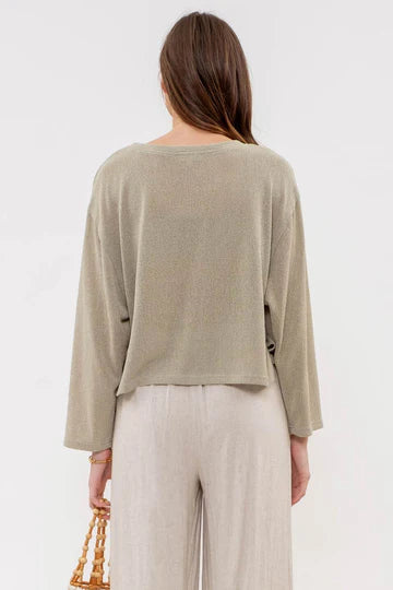 SOLID RELAXED RAW EDGE TOP