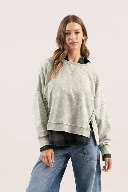 WASHED EXTENDED SHOULDER KNIT TOP