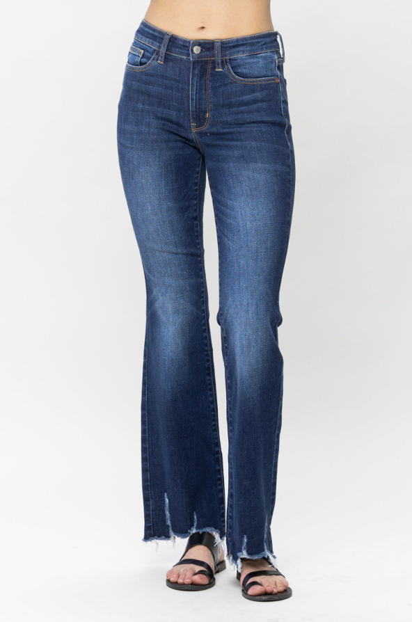 JUDY BLUE DISTRESSED BOOTCUT