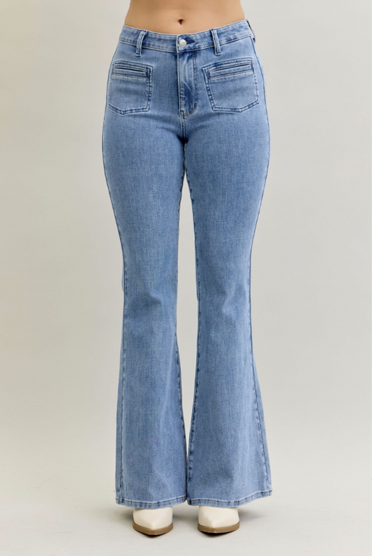 Judy Blue Welt Pocket Flare