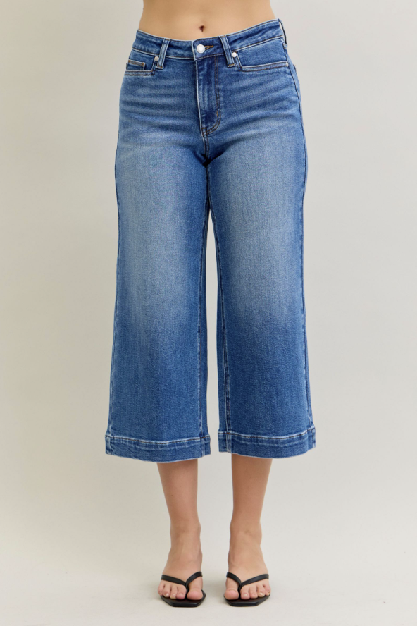 Judy Blue Vintage Pocket Crop