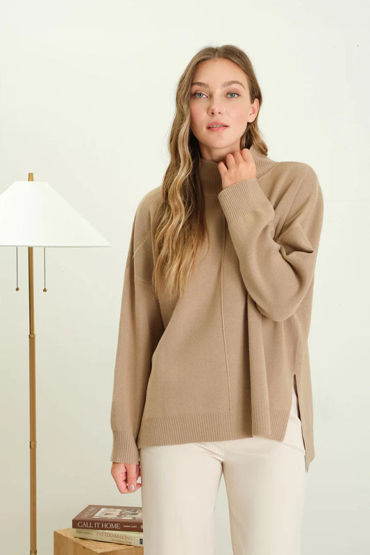 FRONT SEAM SWEATER