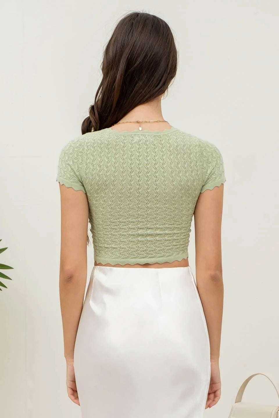 EYELET SCALLOP CROP