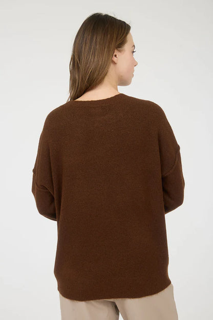 CREWNECK FRONT SEAM SWEATER