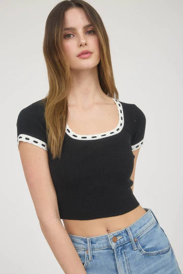 Detail Stitch Crop