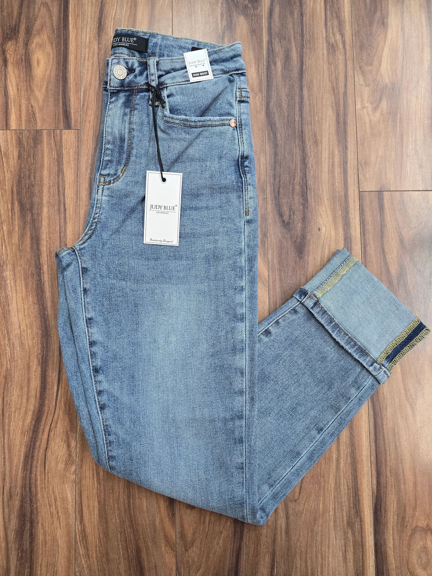 JUDY BLUE VINTAGE WASH BOYFRIEND