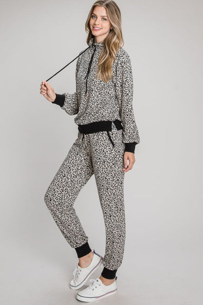 Leopard Half-zip Pullover